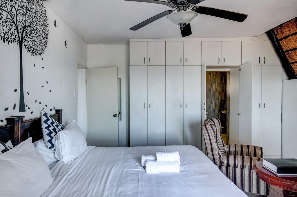 היברדין Khaya La Manzi Guest Lodge מראה חיצוני תמונה