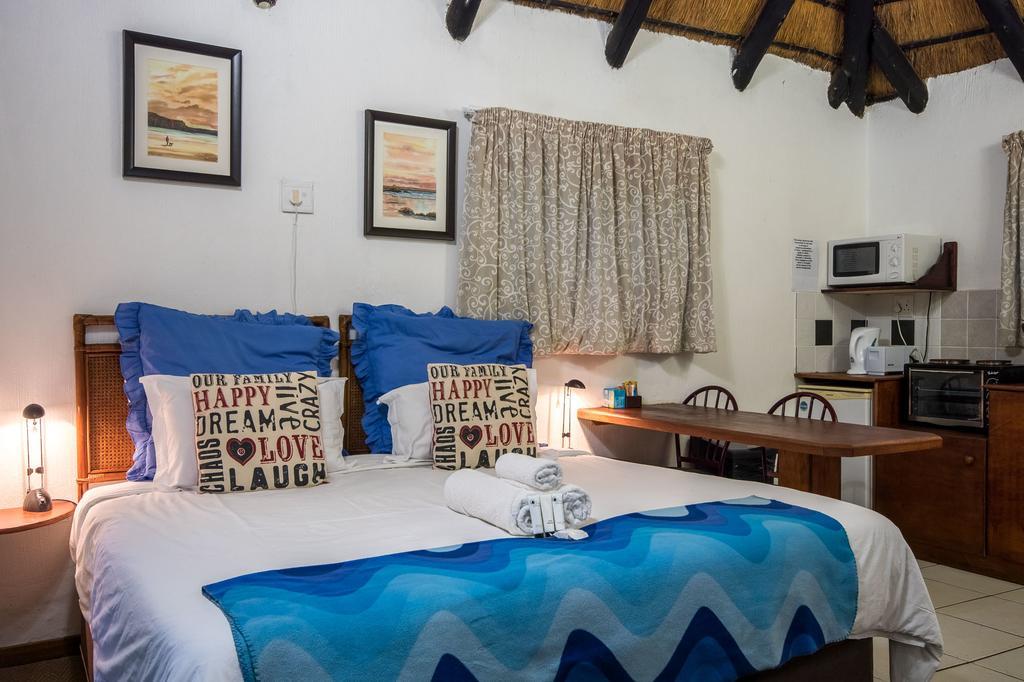 היברדין Khaya La Manzi Guest Lodge מראה חיצוני תמונה